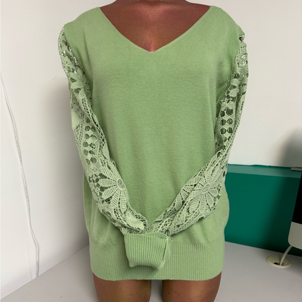 Green Lace Sleeve Women's Sweater